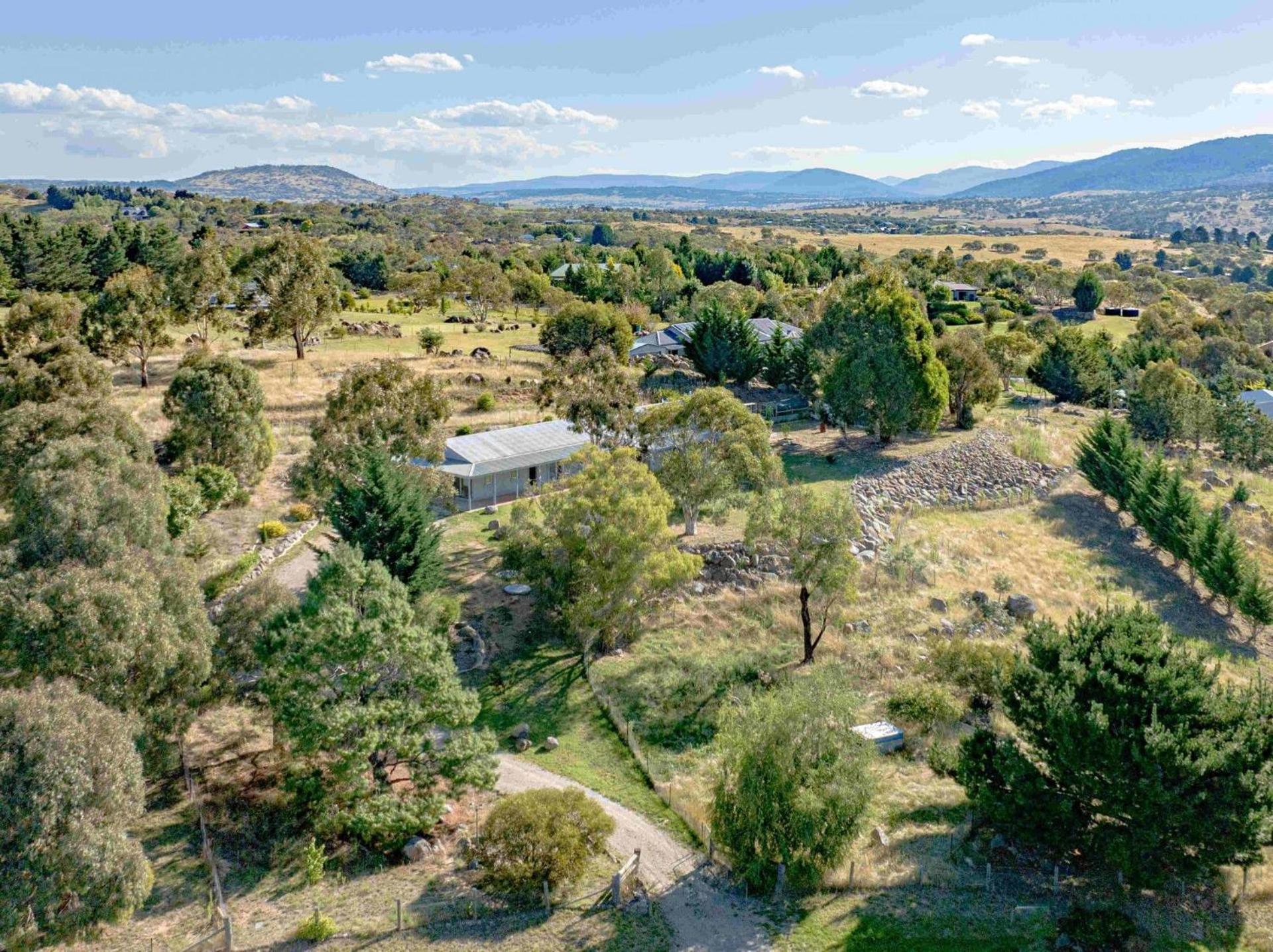 Mountain Lowry Lodge Jindabyne Exterior photo